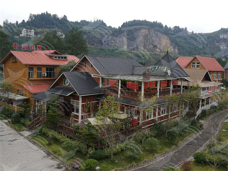 选择临沂合成树脂瓦，为南方屋顶雨季防水护航